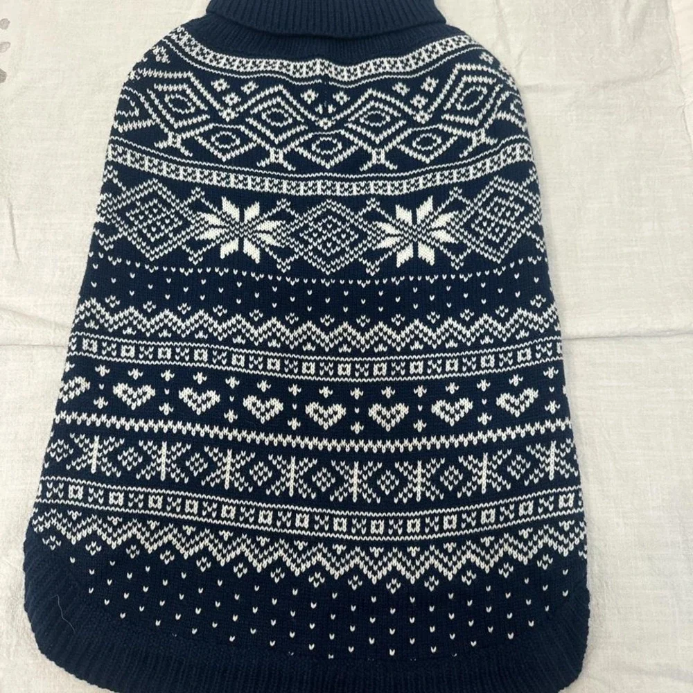 Navy and‎ white Christmas dog sweater